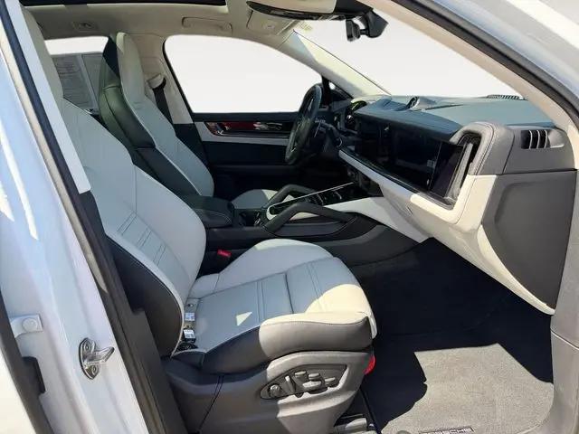 2026 Porsche Cayenne GTS