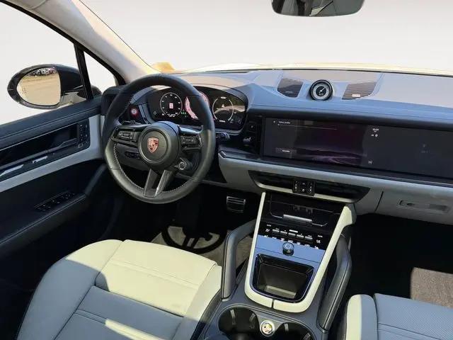 2026 Porsche Cayenne GTS