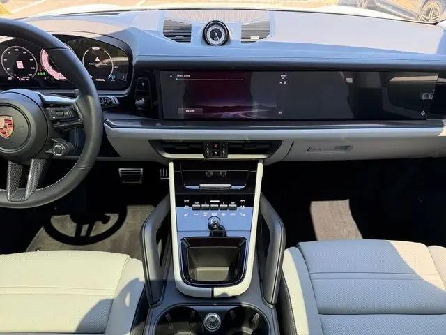 2026 Porsche Cayenne GTS