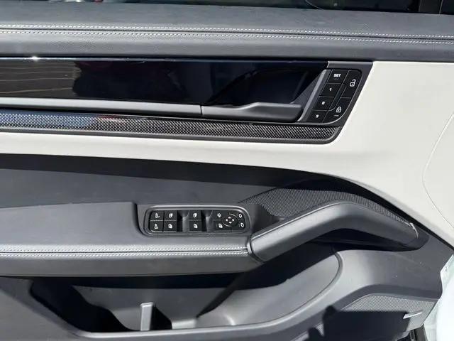 2026 Porsche Cayenne GTS