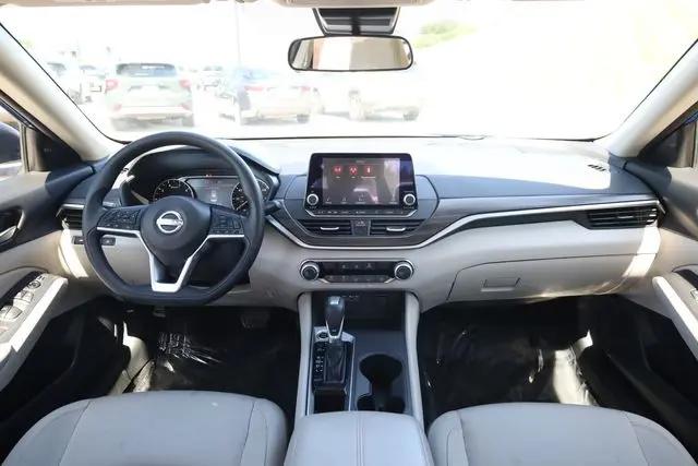 2025 Nissan Altima SV FWD