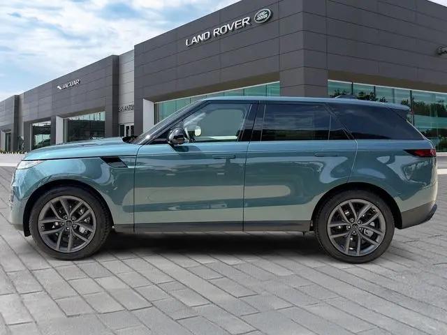 2026 Land Rover Range Rover Sport P360 SE