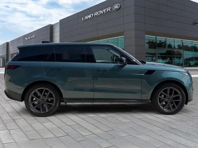 2026 Land Rover Range Rover Sport P360 SE