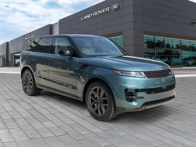 2026 Land Rover Range Rover Sport P360 SE