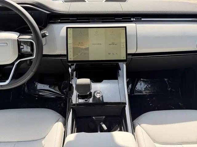2026 Land Rover Range Rover Sport P360 SE