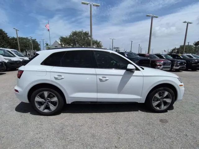 2020 Audi Q5 Titanium Premium 45 TFSI quattro S tronic