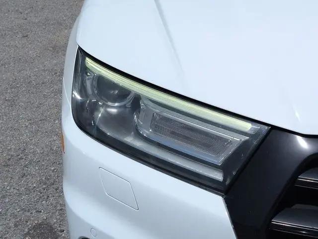 2020 Audi Q5 Titanium Premium 45 TFSI quattro S tronic