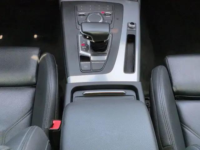 2020 Audi Q5 Titanium Premium 45 TFSI quattro S tronic