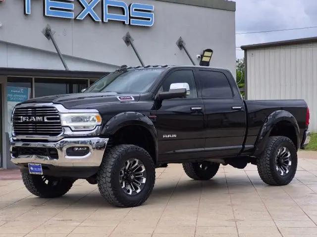 2022 Ram 3500 Laramie Crew Cab 4x4 6'4" Box