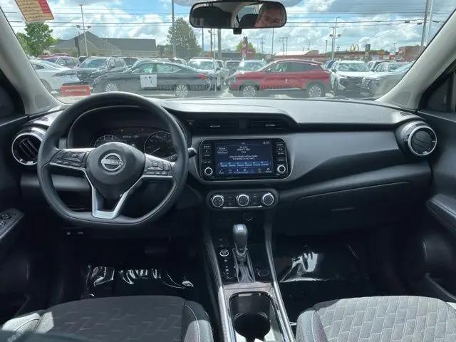 2024 Nissan Kicks SV Xtronic CVT