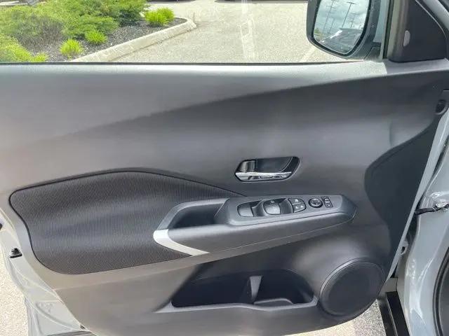 2024 Nissan Kicks SV Xtronic CVT