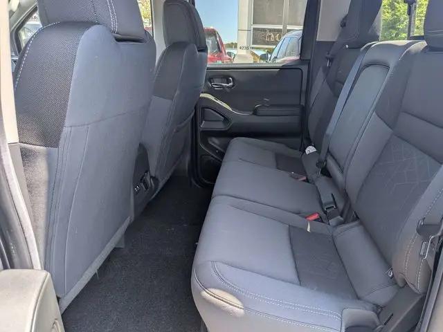 2026 Nissan Frontier Crew Cab SV 4x2