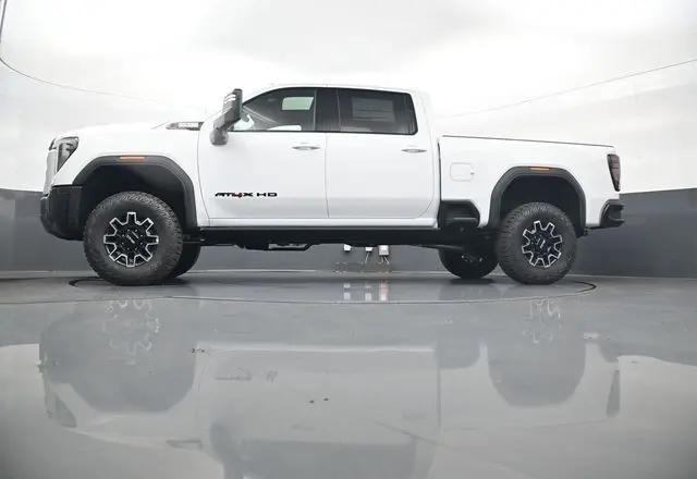 2026 GMC Sierra 2500HD Crew Cab, Standard Bed, AT4X, 4WD