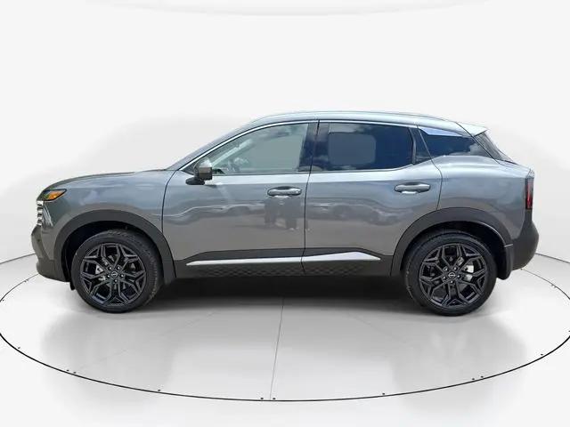 2025 Nissan Kicks SR FWD