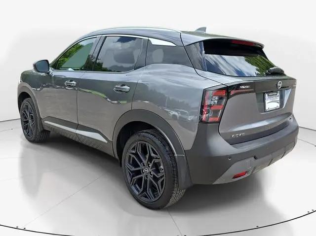 2025 Nissan Kicks SR FWD