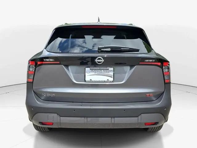 2025 Nissan Kicks SR FWD