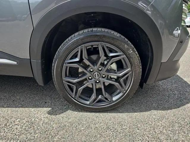 2025 Nissan Kicks SR FWD