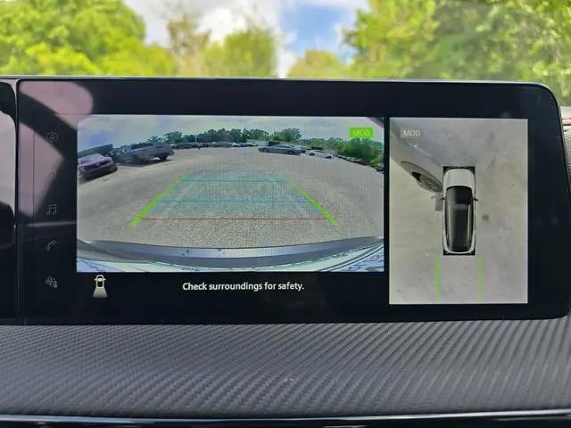 2025 Nissan Kicks SR FWD