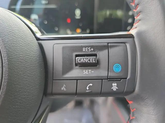 2025 Nissan Kicks SR FWD