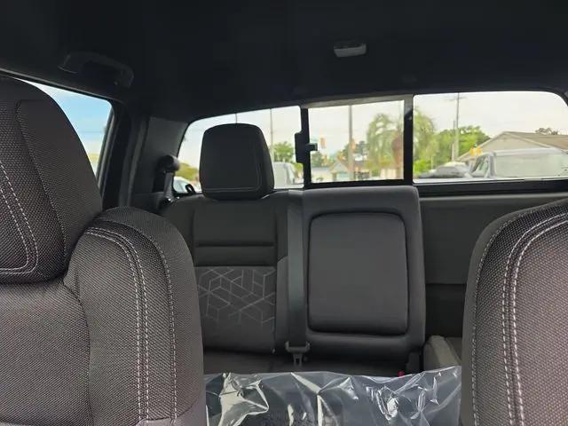 2026 Nissan Frontier Crew Cab SV 4x2