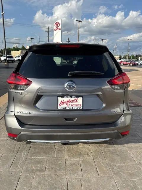 2017 Nissan Rogue SV