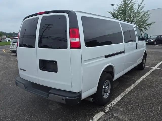 2025 Chevrolet Express Passenger RWD 3500 Extended Wheelbase LT