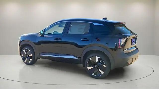 2025 Nissan Kicks SR FWD