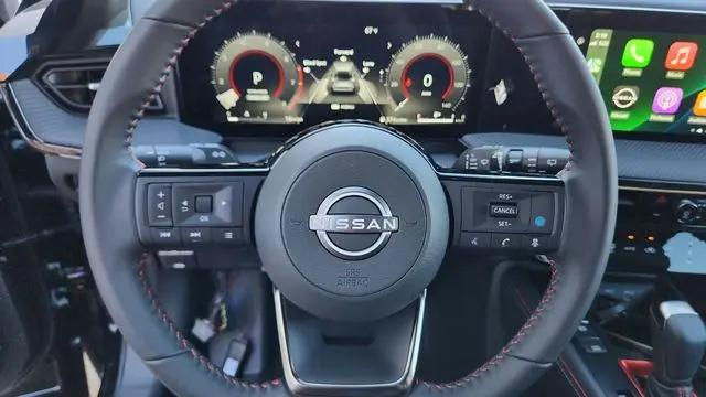 2025 Nissan Kicks SR FWD