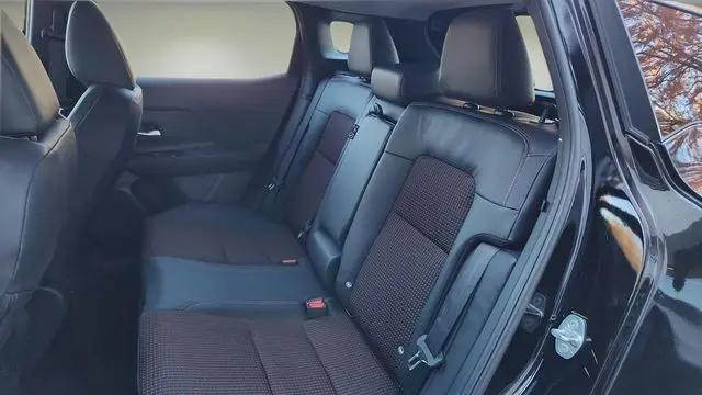 2025 Nissan Kicks SR FWD