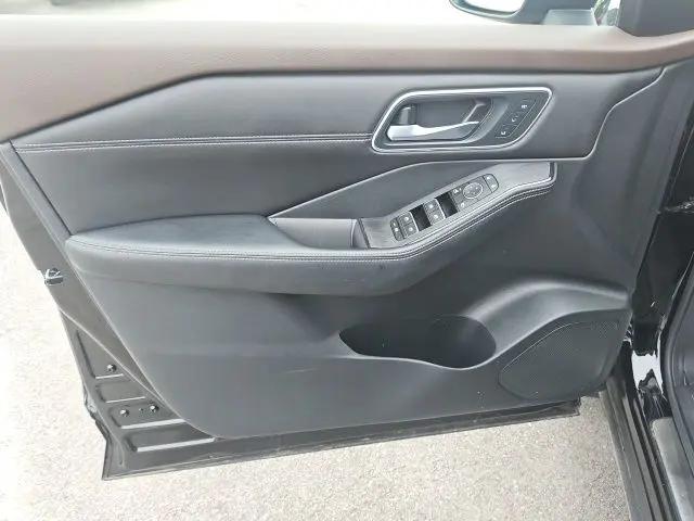 2023 Nissan Rogue Platinum Intelligent AWD