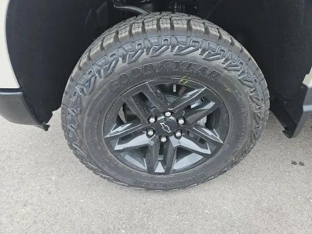 2026 Chevrolet Silverado 1500 4WD Crew Cab Short Bed Custom Trail Boss