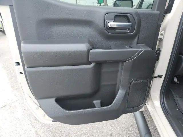2026 Chevrolet Silverado 1500 4WD Crew Cab Short Bed Custom Trail Boss