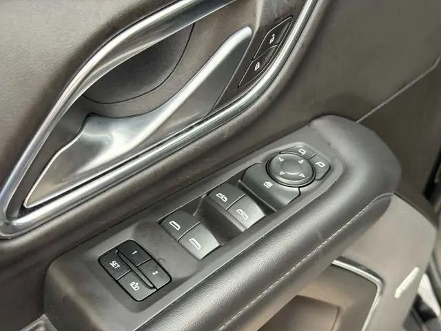 2022 Chevrolet Suburban 4WD Z71