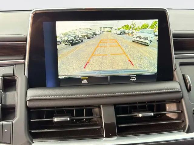 2022 Chevrolet Suburban 4WD Z71
