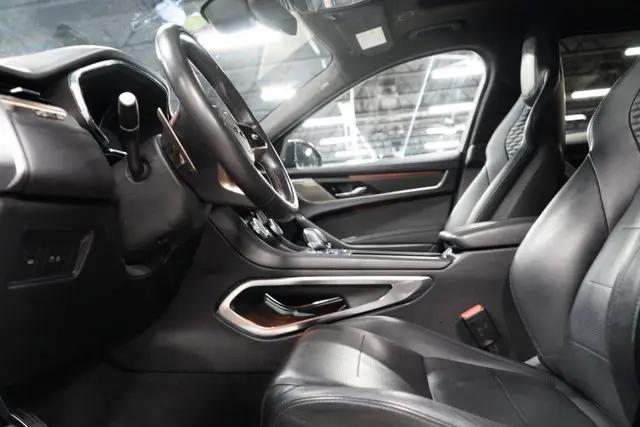 2023 Jaguar F-PACE SVR P550 AWD Automatic