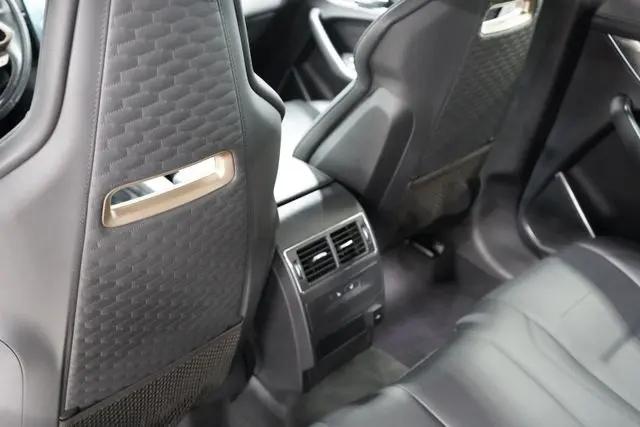 2023 Jaguar F-PACE SVR P550 AWD Automatic
