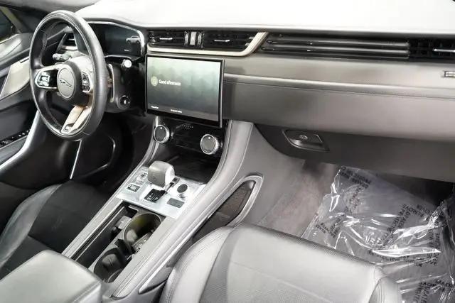 2023 Jaguar F-PACE SVR P550 AWD Automatic