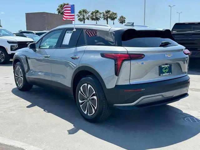 2024 Chevrolet V Blazer eAWD 2LT