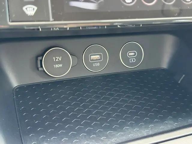 2026 Genesis G70 2.5T RWD