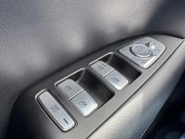 2026 Genesis G70 2.5T RWD
