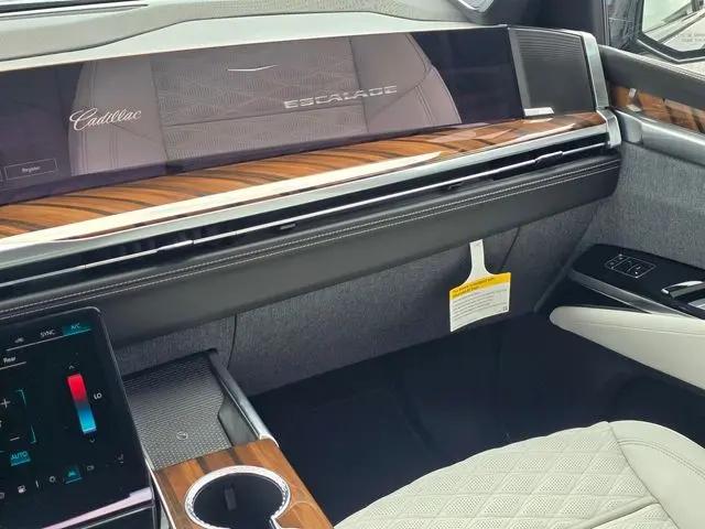 2026 Cadillac Escalade Platinum Sport