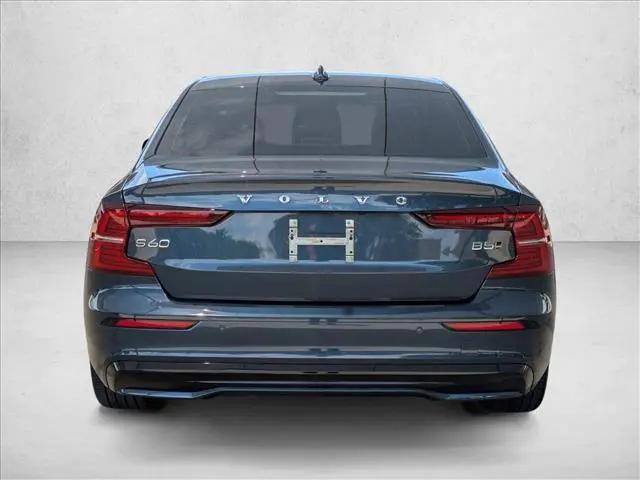 2024 Volvo S60 B5 Core Dark Theme