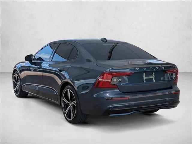 2024 Volvo S60 B5 Core Dark Theme