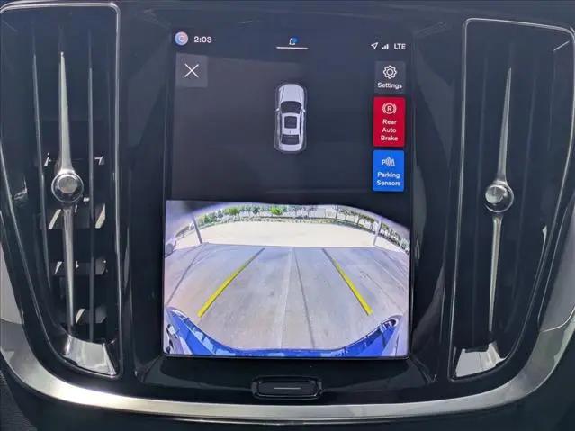 2024 Volvo S60 B5 Core Dark Theme