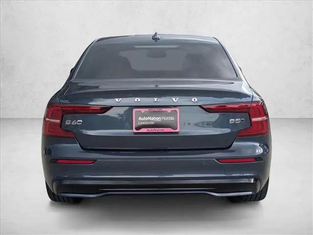 2024 Volvo S60 B5 Core Dark Theme