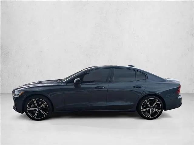 2024 Volvo S60 B5 Core Dark Theme
