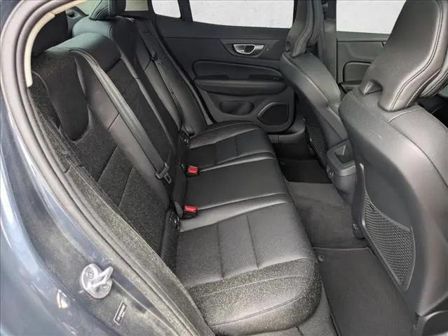 2024 Volvo S60 B5 Core Dark Theme