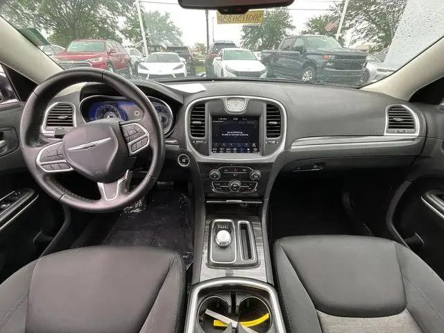 2019 Chrysler 300 Touring