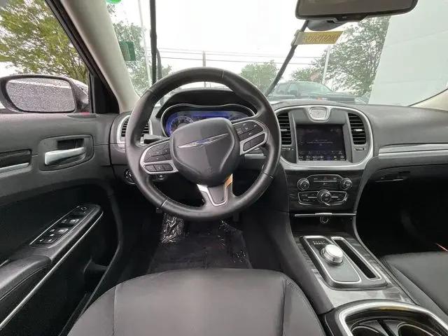 2019 Chrysler 300 Touring