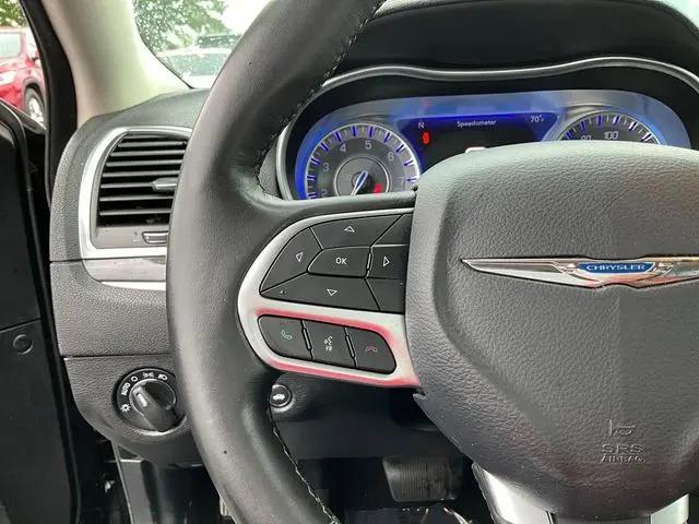 2019 Chrysler 300 Touring